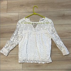Hinge white floral lacy blouse size S